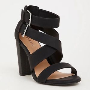 TORRID Black Nubuck Wrap Heel Wide Width NWOT